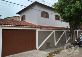 Foto 1 de Casa com 4 Quartos para alugar, 140m² em Visconde de Araujo, Macaé