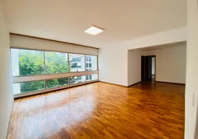 Foto 1 de Apartamento com 3 Quartos para alugar, 122m² em Lagoa, Rio de Janeiro