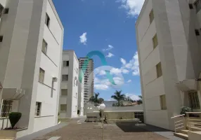 Foto 1 de Apartamento com 3 Quartos à venda, 66m² em São Vicente, Londrina