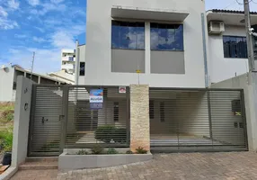 Foto 1 de Sobrado com 3 Quartos para venda ou aluguel, 167m² em Centro, Jandaia do Sul