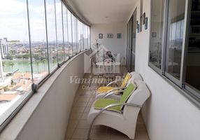 Foto 1 de Prédio Residencial com 4 Quartos à venda, 170m² em Centro, Campina Grande