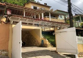 Foto 1 de Casa com 4 Quartos à venda, 196m² em Retiro, Petrópolis