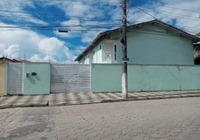 Foto 1 de Casa de Condomínio com 3 Quartos para alugar, 150m² em Jardim Britânia, Caraguatatuba