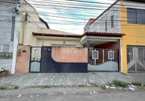 Foto 1 de Casa com 3 Quartos à venda, 120m² em Centro, Feira de Santana