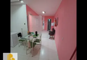 Foto 1 de Casa com 5 Quartos à venda, 260m² em Umarizal, Belém