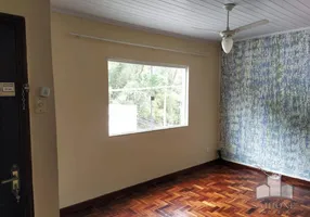 Foto 1 de Apartamento com 3 Quartos à venda, 70m² em Pedro do Rio, Petrópolis