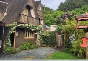 Foto 1 de Casa com 3 Quartos à venda, 180m² em Centro, Penha