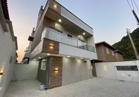 Foto 1 de Casa de Condomínio com 2 Quartos à venda, 90m² em Japuí, São Vicente