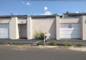 Foto 1 de Casa com 3 Quartos à venda, 150m² em Jardim Europa, Uberlândia