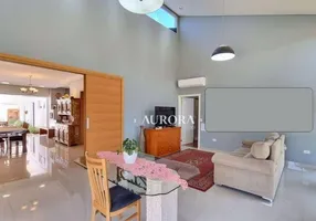 Foto 1 de Casa de Condomínio com 3 Quartos à venda, 295m² em Esperanca, Londrina