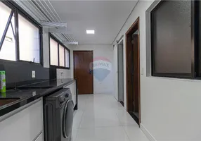 Foto 1 de Apartamento com 4 Quartos à venda, 245m² em Aparecida, Santos
