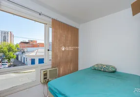 Foto 1 de Apartamento com 1 Quarto à venda, 53m² em Floresta, Porto Alegre