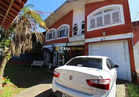 Foto 1 de Casa com 4 Quartos à venda, 247m² em Tristeza, Porto Alegre