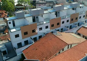 Foto 1 de Casa de Condomínio com 2 Quartos à venda, 100m² em Parque Industriario, Santo André