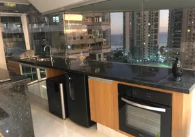 Foto 1 de Apartamento com 3 Quartos à venda, 215m² em Barra da Tijuca, Rio de Janeiro