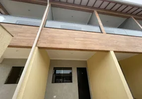 Foto 1 de Casa de Condomínio com 2 Quartos à venda, 65m² em Vila Antártica, Praia Grande