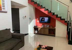 Foto 1 de Casa com 3 Quartos à venda, 200m² em Diamante, Belo Horizonte