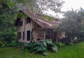 Foto 1 de Casa com 4 Quartos à venda, 280m² em Retiro, Petrópolis
