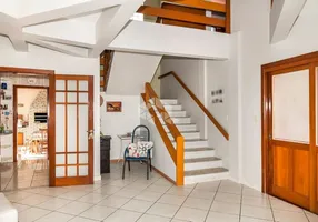 Foto 1 de Casa com 4 Quartos à venda, 287m² em Vila João Pessoa, Porto Alegre