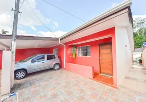 Foto 1 de Casa com 6 Quartos à venda, 208m² em Uberaba, Curitiba