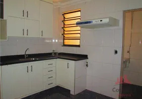 Foto 1 de Apartamento com 2 Quartos à venda, 62m² em Vila Galo, Americana
