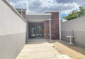 Foto 1 de Casa com 3 Quartos à venda, 86m² em CIDADE NOVA, Fortaleza