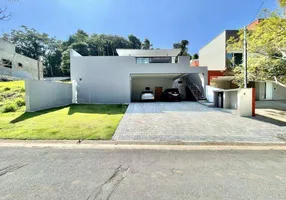 Foto 1 de Casa de Condomínio com 3 Quartos à venda, 321m² em Granja Viana, Cotia