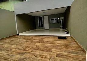 Foto 1 de Casa com 3 Quartos à venda, 133m² em Parque Anhangüera, Goiânia