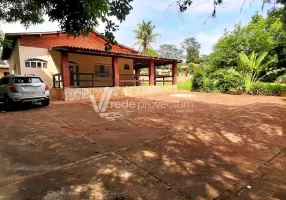 Foto 1 de Fazenda/Sítio com 3 Quartos à venda, 400m² em Parque São Quirino, Campinas