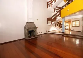 Foto 1 de Casa com 5 Quartos à venda, 439m² em Jardim Itú Sabará, Porto Alegre