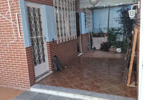 Foto 1 de Casa com 2 Quartos à venda, 60m² em Bento Ribeiro, Rio de Janeiro