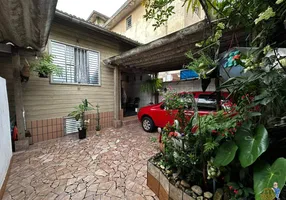 Foto 1 de Casa com 3 Quartos à venda, 102m² em Marapé, Santos