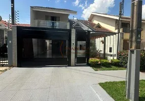 Foto 1 de Casa com 3 Quartos à venda, 225m² em Jardim Iguaçu, Maringá