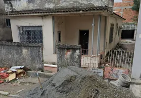 Foto 1 de Lote/Terreno com 1 Quarto à venda, 121m² em Santo Elias, Mesquita