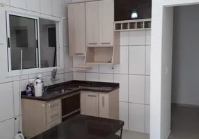 Foto 1 de Casa de Condomínio com 2 Quartos à venda, 70m² em Pedreira, Mongaguá
