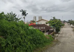 Foto 1 de Lote/Terreno à venda, 270m² em Praia Alegre, Penha