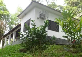 Foto 1 de Fazenda/Sítio com 3 Quartos à venda, 180m² em Boca do Mato, Cachoeiras de Macacu