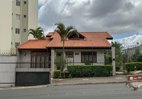 Foto 1 de Sobrado com 3 Quartos para venda ou aluguel, 352m² em Estrela, Ponta Grossa