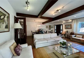 Foto 1 de Casa com 3 Quartos à venda, 300m² em Jardim Carvalho, Porto Alegre