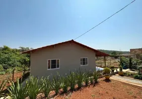 Foto 1 de Fazenda/Sítio com 3 Quartos à venda, 268m² em Ipanema do Meio, Sorocaba