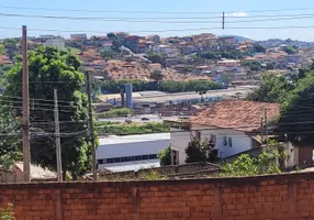 Foto 1 de Lote/Terreno à venda, 1070m² em Goiânia, Belo Horizonte