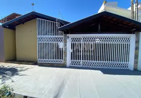Foto 1 de Casa com 3 Quartos à venda, 114m² em Parque Santa Felícia Jardim, São Carlos