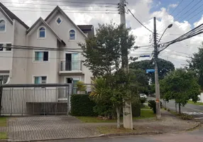 Foto 1 de Sobrado com 3 Quartos à venda, 180m² em Ahú, Curitiba