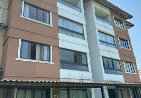 Foto 1 de Apartamento com 1 Quarto à venda, 56m² em Guarajuba Monte Gordo, Camaçari
