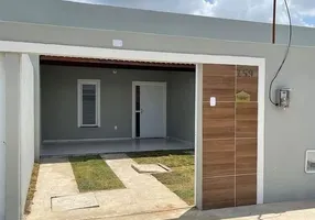Foto 1 de Casa com 2 Quartos à venda, 79m² em Gereraú, Itaitinga