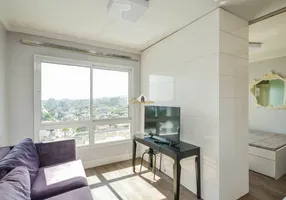 Foto 1 de Apartamento com 1 Quarto para alugar, 40m² em Três Figueiras, Porto Alegre