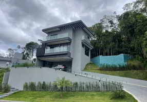 Foto 1 de Casa de Condomínio com 3 Quartos à venda, 500m² em Arua, Mogi das Cruzes