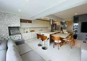 Foto 1 de Apartamento com 3 Quartos à venda, 90m² em Centro, Curitiba