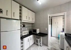 Foto 1 de Apartamento com 3 Quartos à venda, 68m² em Capoeiras, Florianópolis
