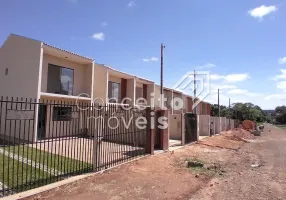 Foto 1 de Sobrado com 2 Quartos à venda, 60m² em Uvaranas, Ponta Grossa